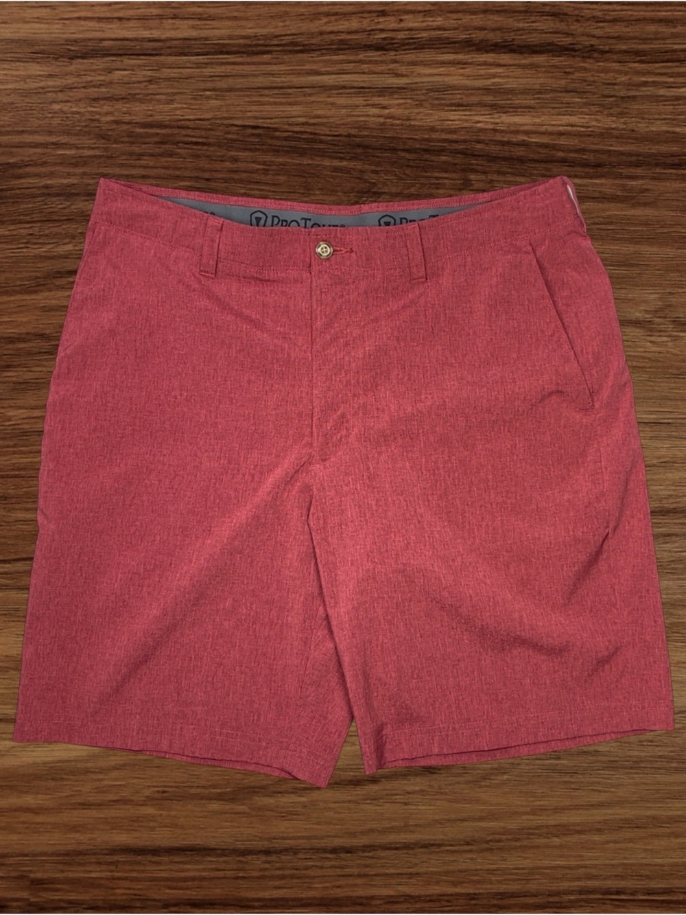Pro Tour 9” Red Golf Shorts Size Medium